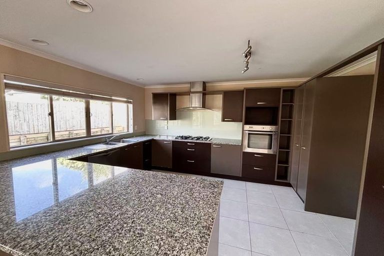 Photo of property in 4 Powercourt Drive, Flat Bush, Auckland, 2019