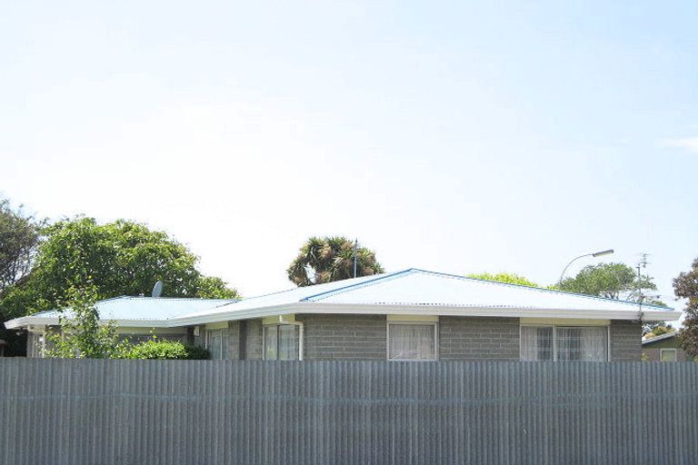 Photo of property in 31 Guernsey Street, Aranui, Christchurch, 8061