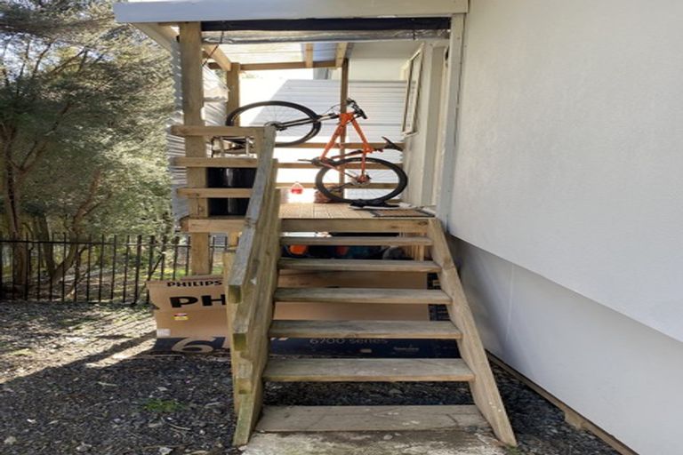 Photo of property in 33 Hewlett Road, Massey, Auckland, 0614