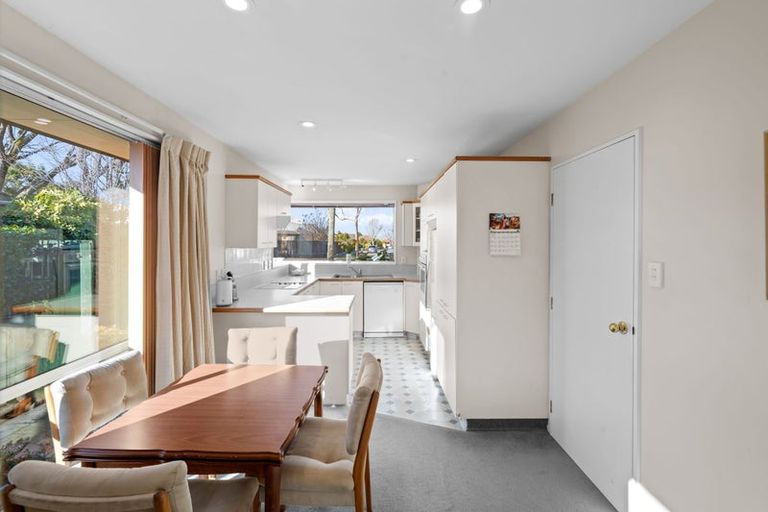 Photo of property in 2/15 Withells Road, Avonhead, Christchurch, 8042