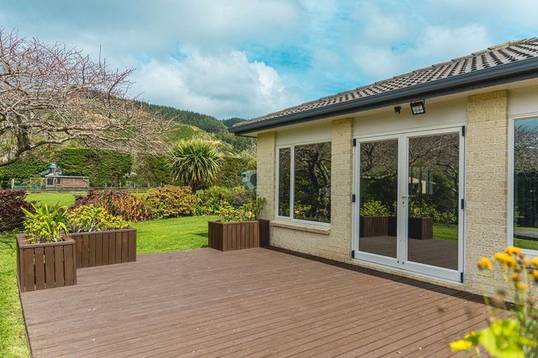 Photo of property in 20 Maui Pomare Road, Nikau Valley, Paraparaumu, 5032