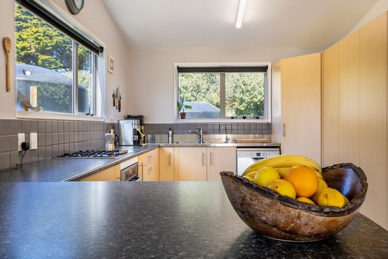 Photo of property in 899 State Highway 1, Te Horo, Otaki, 5581