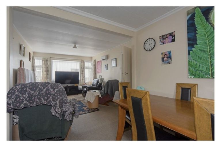 Photo of property in 60 Tahunanui Drive, Tahunanui, Nelson, 7011