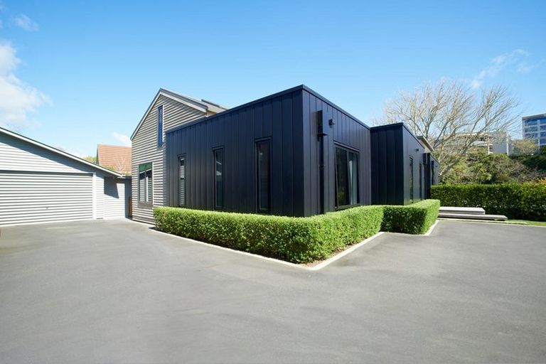 Photo of property in 21 Opoia Road, Hamilton East, Hamilton, 3216