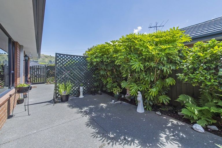 Photo of property in 60 Mauger Drive, Heathcote Valley, Christchurch, 8022