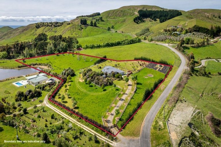 Photo of property in 23 Waipuka Road, Waimarama, Havelock North, 4294