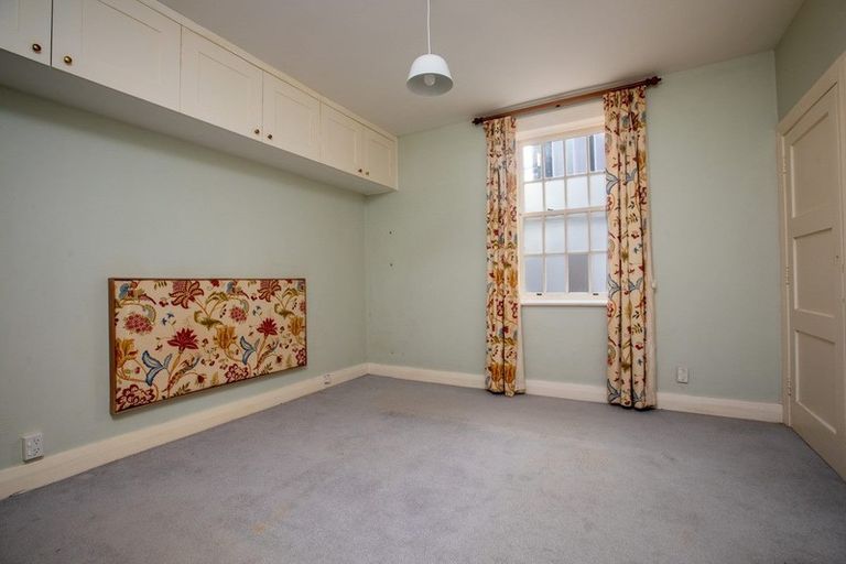 Photo of property in 2/17 Oriental Terrace, Oriental Bay, Wellington, 6011