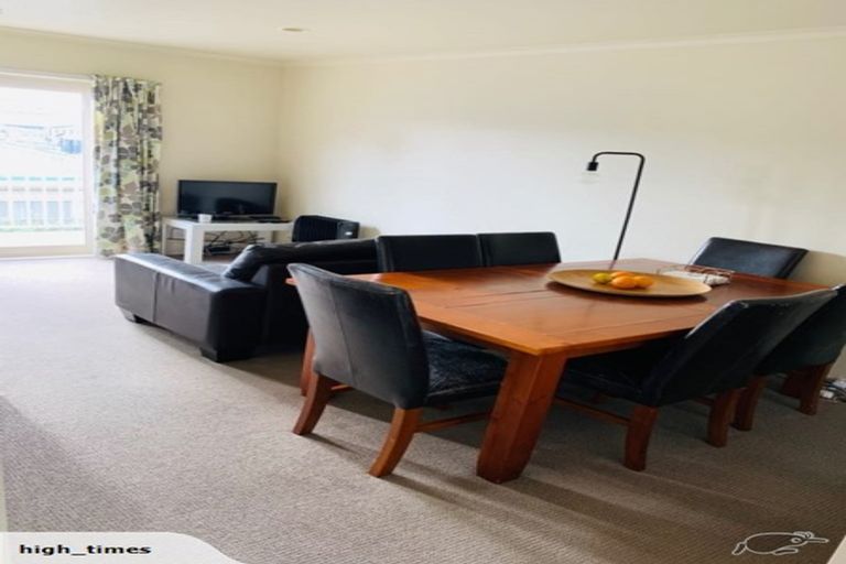 Photo of property in 2/49 Henderson Valley, Henderson, Auckland, 0612