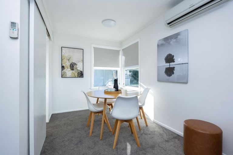 Photo of property in 27 Jupiter Street, Rosehill, Papakura, 2113