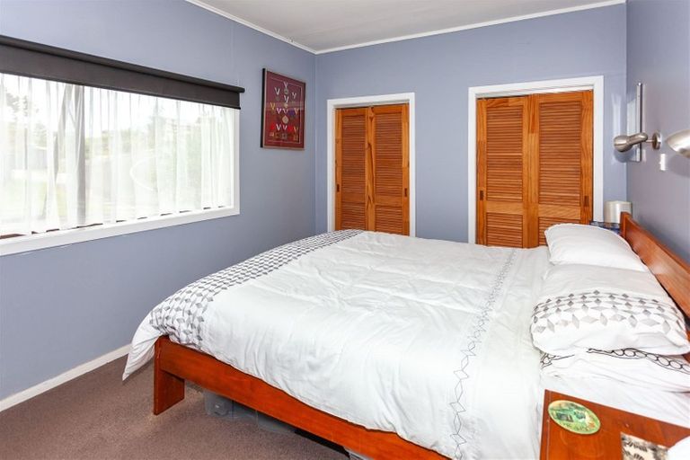 Photo of property in 2 Ridge Road, Tairua, 3508