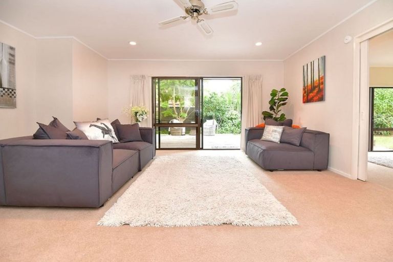 Photo of property in 42 The Circle, Manly, Whangaparaoa, 0930