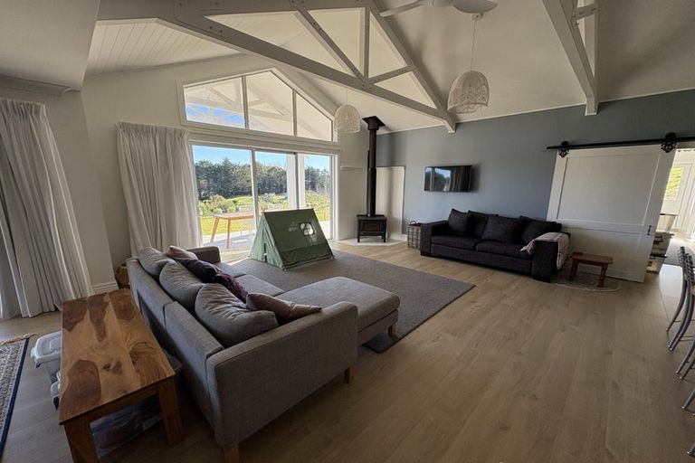 Photo of property in 21 Kristin Place, Manakau, Levin, 5573