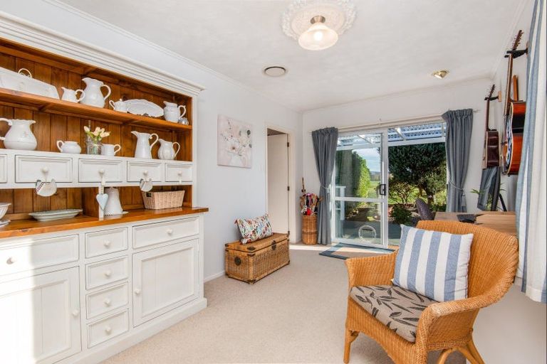 Photo of property in 8 Esk Place, Mosgiel, 9024