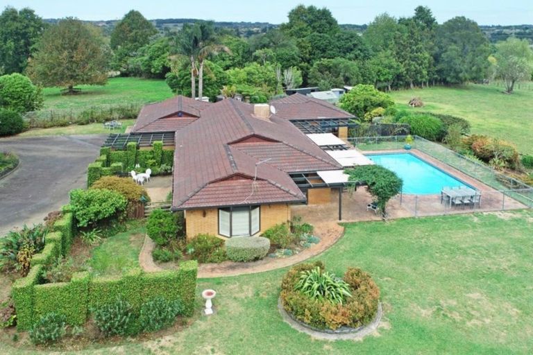 Photo of property in 75 Davies Road, Ramarama, Drury, 2579