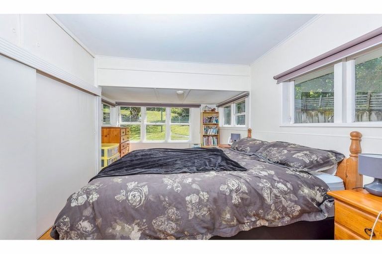 Photo of property in 31 Routley Drive, Glen Eden, Auckland, 0602