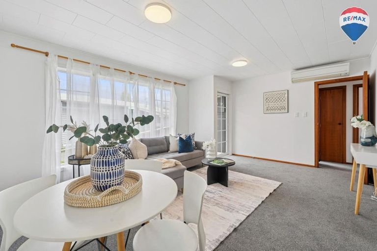 Photo of property in 87a Main Road, Wainuiomata, Lower Hutt, 5014