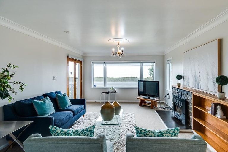 Photo of property in 97 The Esplanade, Westshore, Napier, 4110