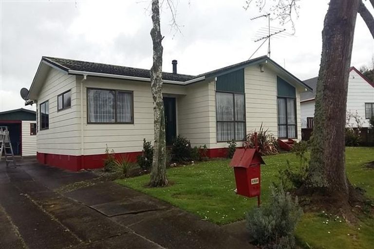 Photo of property in 5 Keryn Place, Opaheke, Papakura, 2113