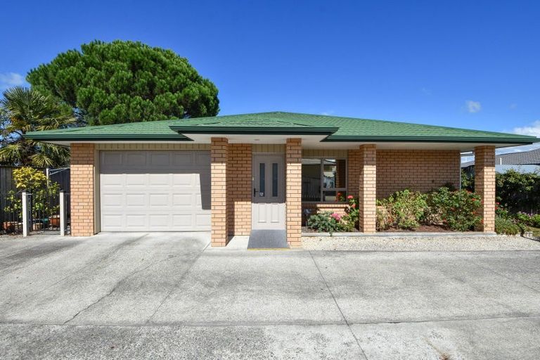 Photo of property in 9 Alexis Greer Lane, Carterton, 5713