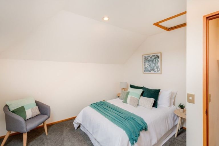 Photo of property in 148a Dyers Pass Road, Cashmere, Christchurch, 8022