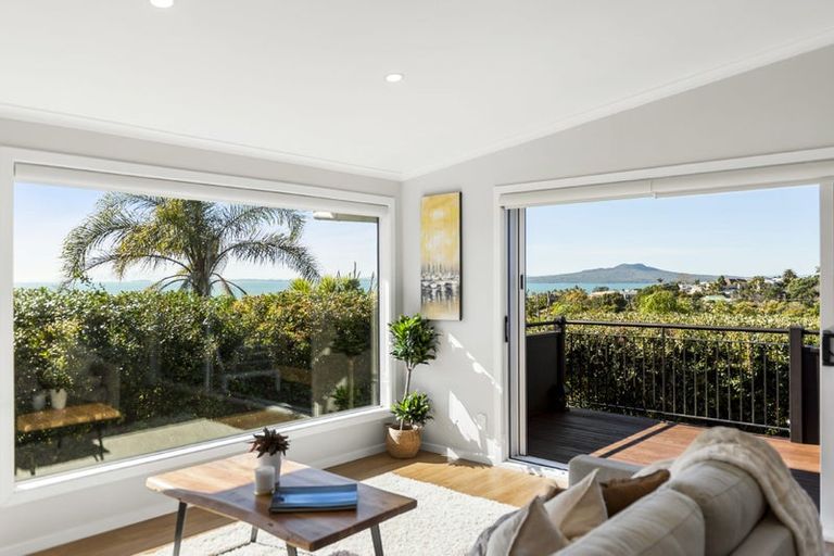Photo of property in 19 Aberdeen Road, Castor Bay, Auckland, 0620
