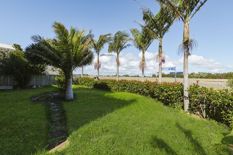 Photo of property in 3/3 Clarks Beach Road, Clarks Beach, 2122