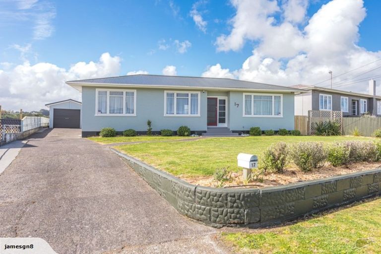 Photo of property in 17 Murch Place, Tawhero, Whanganui, 4500