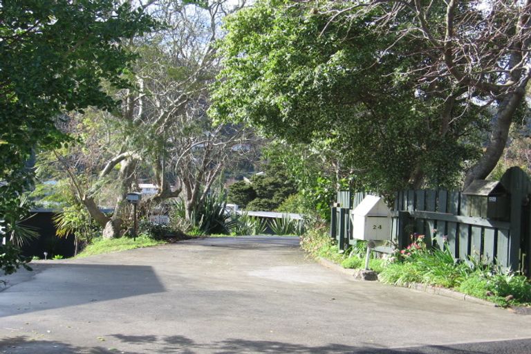 Photo of property in 24 Wolfe Street, Regent, Whangarei, 0112