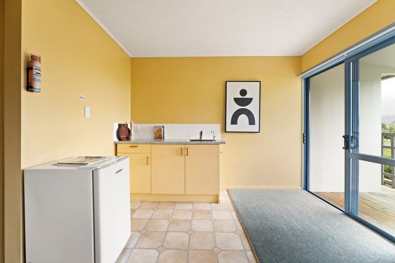 Photo of property in 926 Harington Point Road, Harington Point, Dunedin, 9077