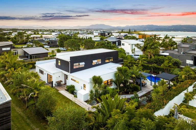 Photo of property in 243 Mangatawhiri Road, Omaha, Warkworth, 0986