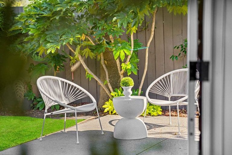 Photo of property in 55a Pigeon Mountain Road, Half Moon Bay, Auckland, 2012