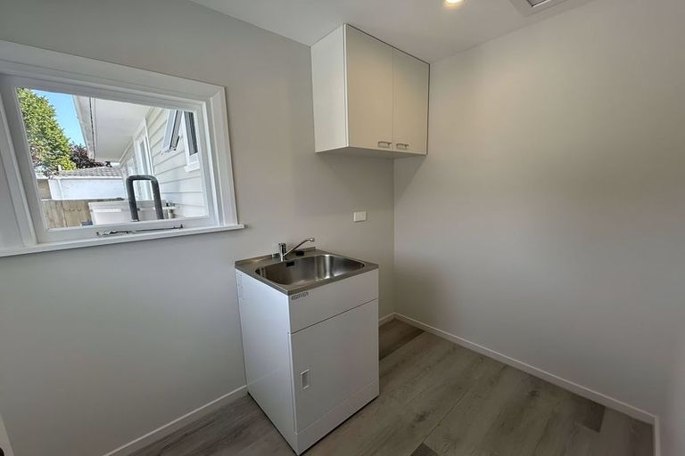 Photo of property in 1/191 Wairakei Road, Bryndwr, Christchurch, 8053