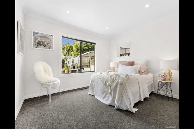 Photo of property in 147 Seatoun Heights Road, Miramar, Wellington, 6022