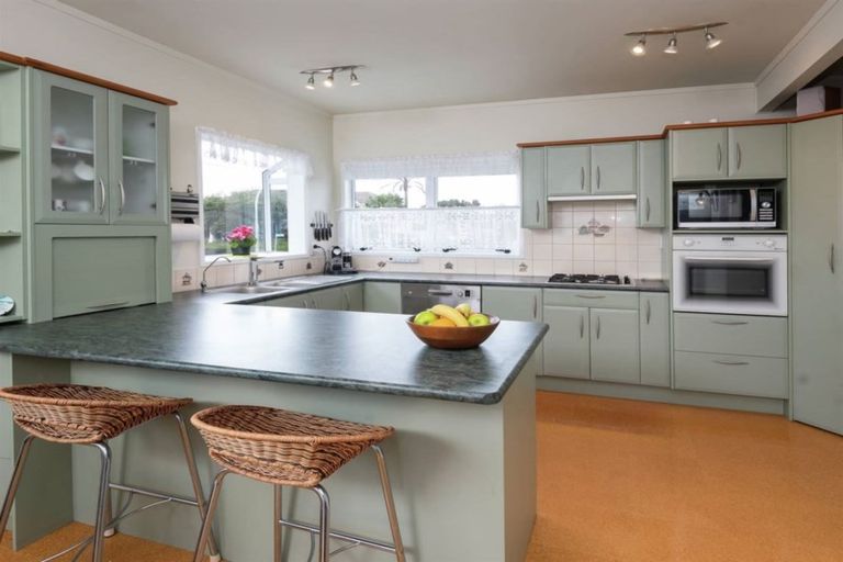 Photo of property in 99 Waller Avenue, Bucklands Beach, Auckland, 2012