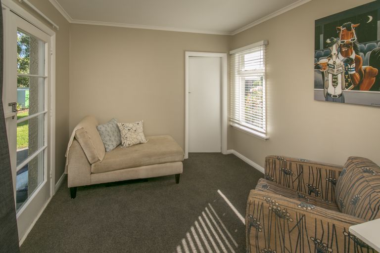 Photo of property in 5 Jackson Street, Darfield, 7510