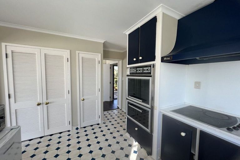 Photo of property in 1/26 East Coast Road, Milford, Auckland, 0620