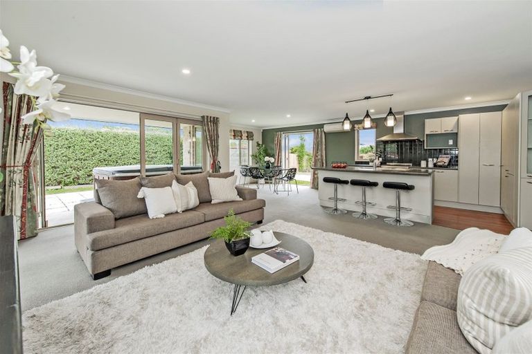 Photo of property in 102 Charles Street, Rangiora, 7400