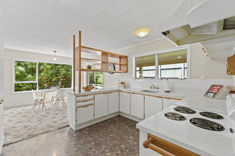 Photo of property in 24 Aberdeen Road, Campbells Bay, Auckland, 0620