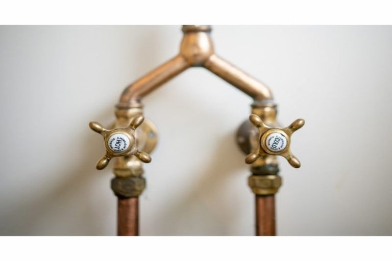 Photo of property in 18 Tilford Street, Woolston, Christchurch, 8062