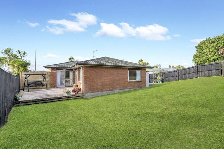 Photo of property in 220 Te Irirangi Drive, Flat Bush, Auckland, 2019