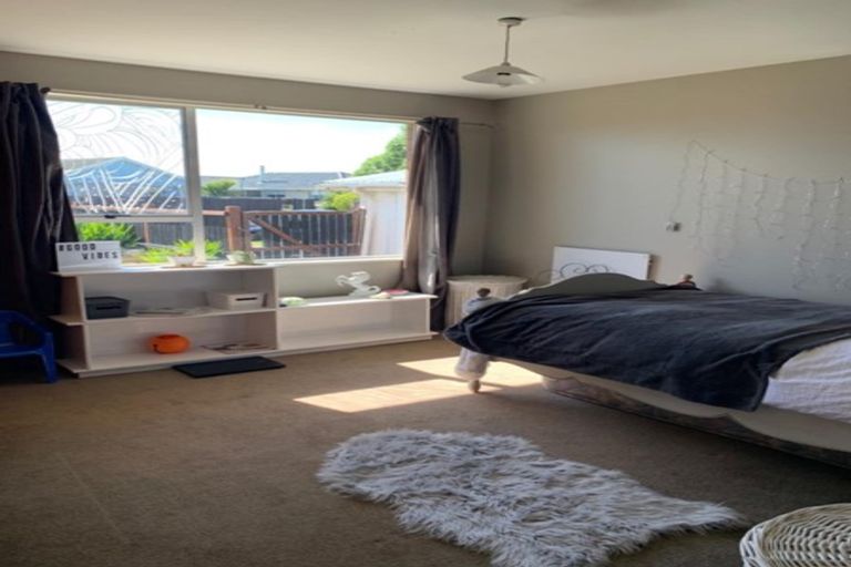 Photo of property in 16 Philomel Street, North New Brighton, Christchurch, 8083