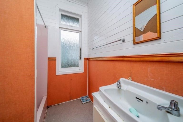 Photo of property in 21 Disraeli Street, Hawera, 4610