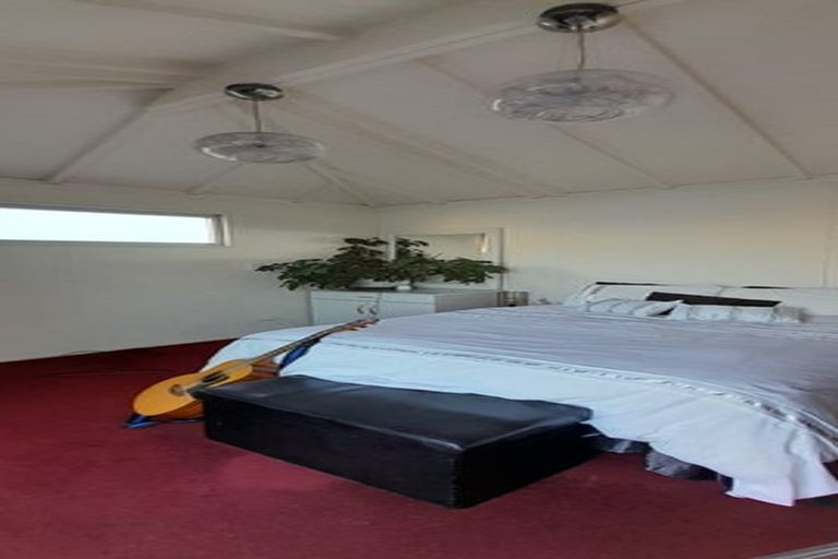 Photo of property in 50 Owhiro Bay Parade, Owhiro Bay, Wellington, 6023