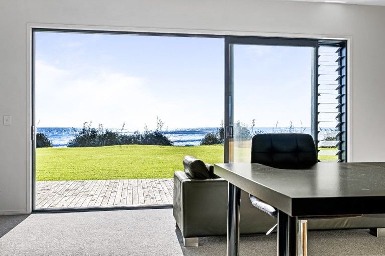 Photo of property in 317 Porikapa Road, Warea, New Plymouth, 4381