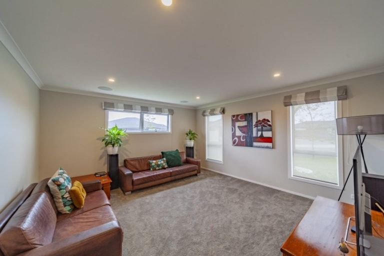 Photo of property in 6 Benmore Place, Poraiti, Napier, 4112