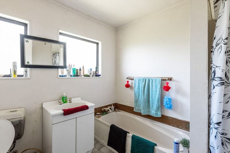 Photo of property in 30 Anaru Street, Raumati Beach, Paraparaumu, 5032