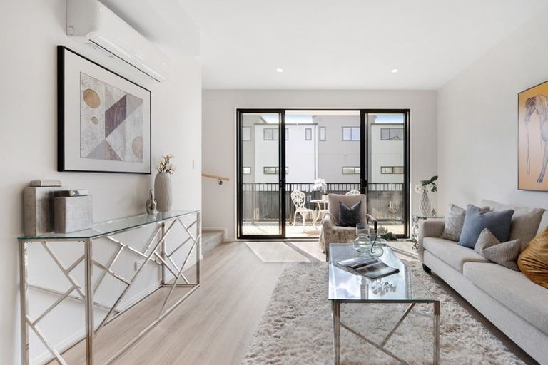 Photo of property in 8 Clementine Place, Bucklands Beach, Auckland, 2014