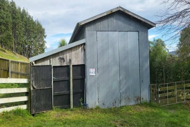 Photo of property in 128 Mangatarata Road, Waipukurau, 4285