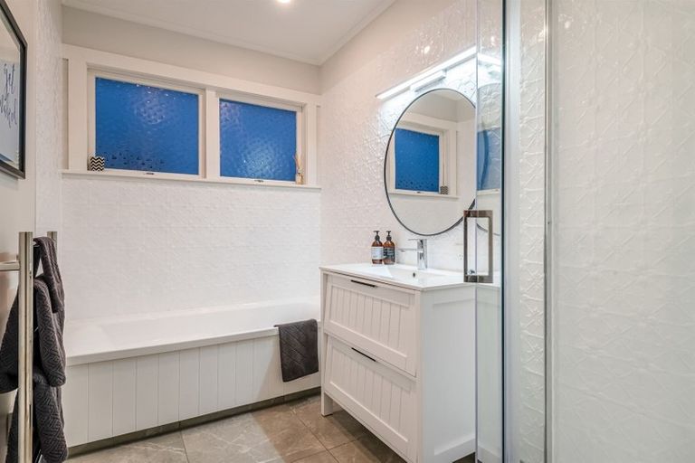 Photo of property in 1/23 Monarch Avenue, Hillcrest, Auckland, 0627