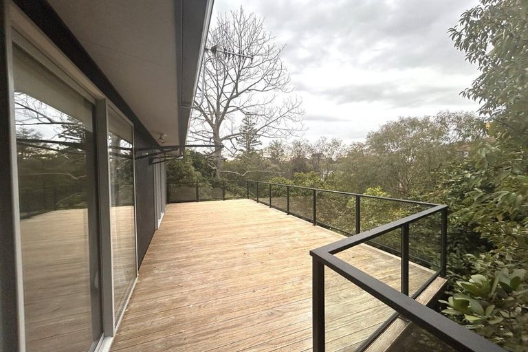 Photo of property in 16a Springdale Grove, Fitzherbert, Palmerston North, 4410